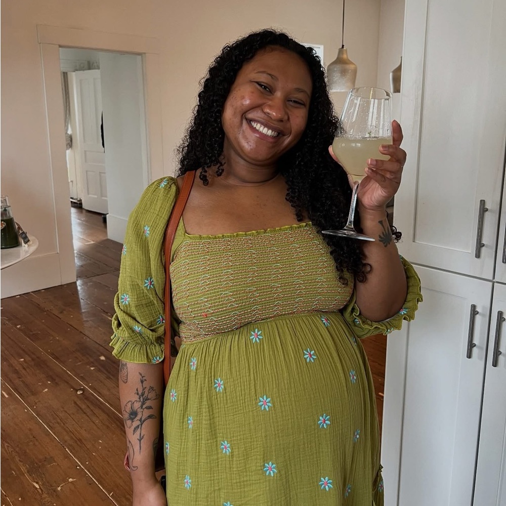 Meet your Posher, Leila